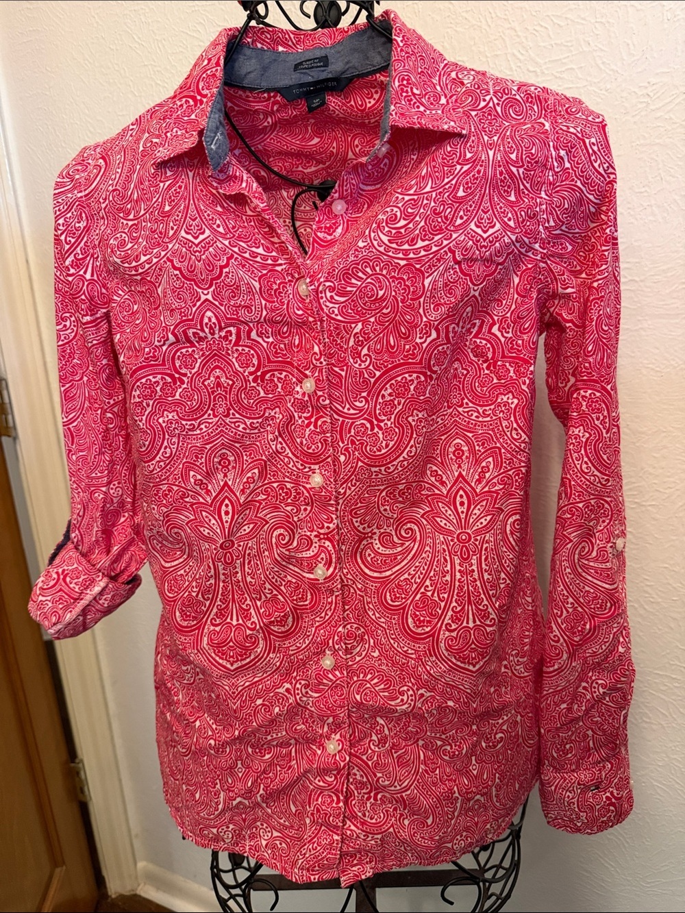 🐞🐞🐞BOGOHO🐞🐞🐞Tommy Hilfiger Bright Red Paisley Button-Up Shirt-Small